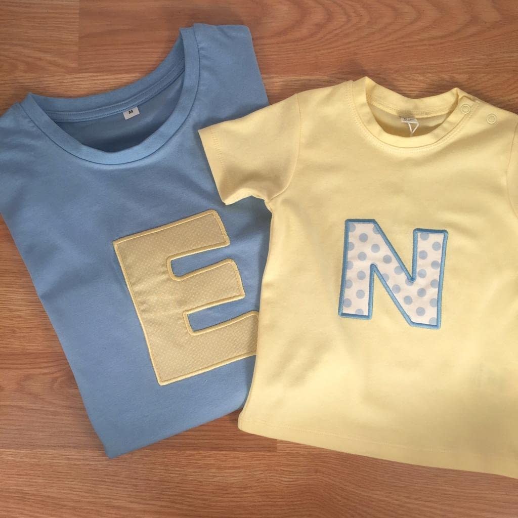 Papá de Azul y yo de Amarillo (Camisetas Personalizadas)