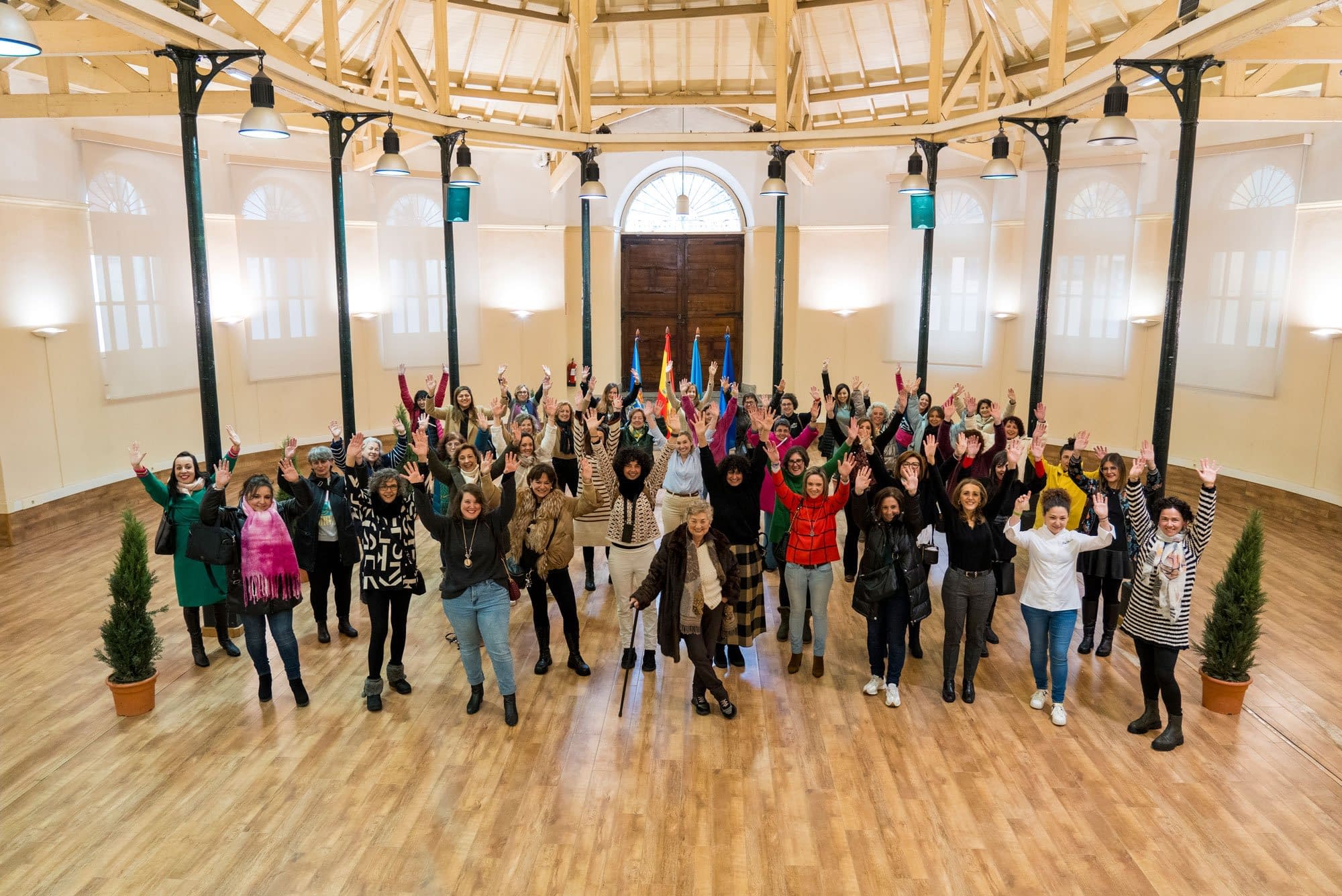 Homenaje a las mujeres referentes, pasado, presente y futuro del comercio de Oviedo